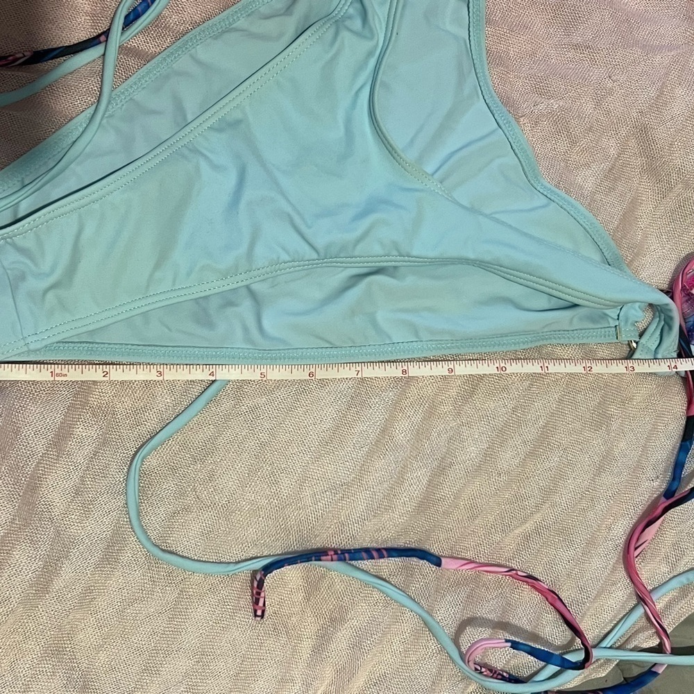 Medium swimsuit for women size M - Picture 6 of 7